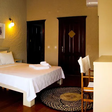 Zevklıler Alaçati Boutique Hotel&fine Dining Alojamento de Acomodação e Pequeno-almoço
