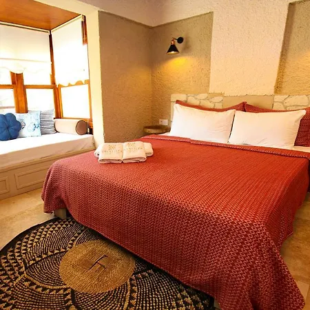 Zevklıler Alaçati Boutique Hotel&fine Dining Alojamento de Acomodação e Pequeno-almoço