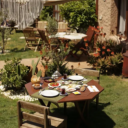 Zevkliler Bed & Breakfast Alaçatı