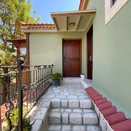 Zevklıler Alaçati Boutique Hotel&fine Dining *