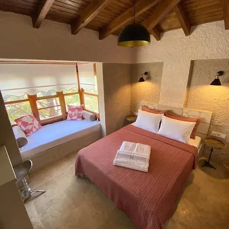 Zevklıler Alaçati Boutique Hotel&fine Dining Alojamento de Acomodação e Pequeno-almoço