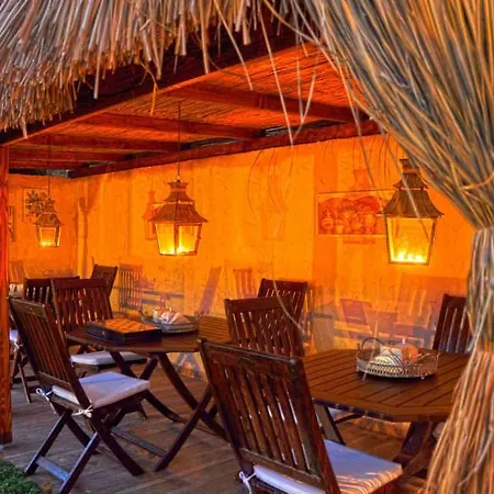 Zevkliler Boutique & Fine Dining Oda ve Kahvaltı Alaçatı